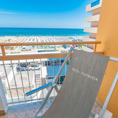 Hotel Patrizia Riccione Bagian luar foto