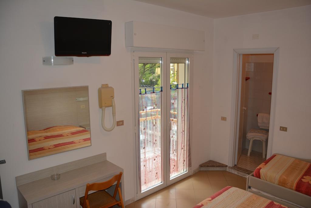 Hotel Patrizia Riccione Ruang foto
